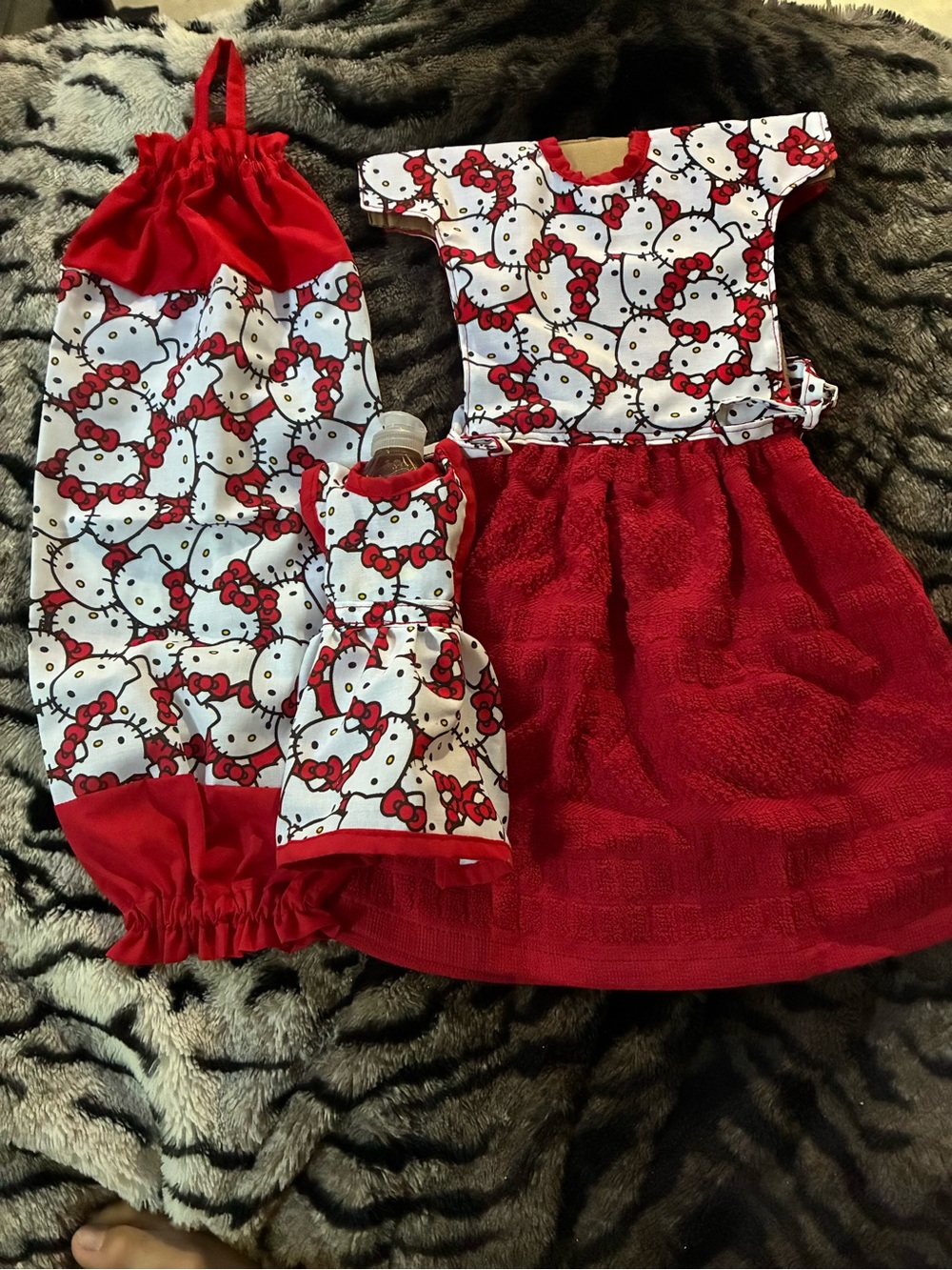 Hello Kitty Red & White Two-Piece Kids Pajama Set with Bottle Holder